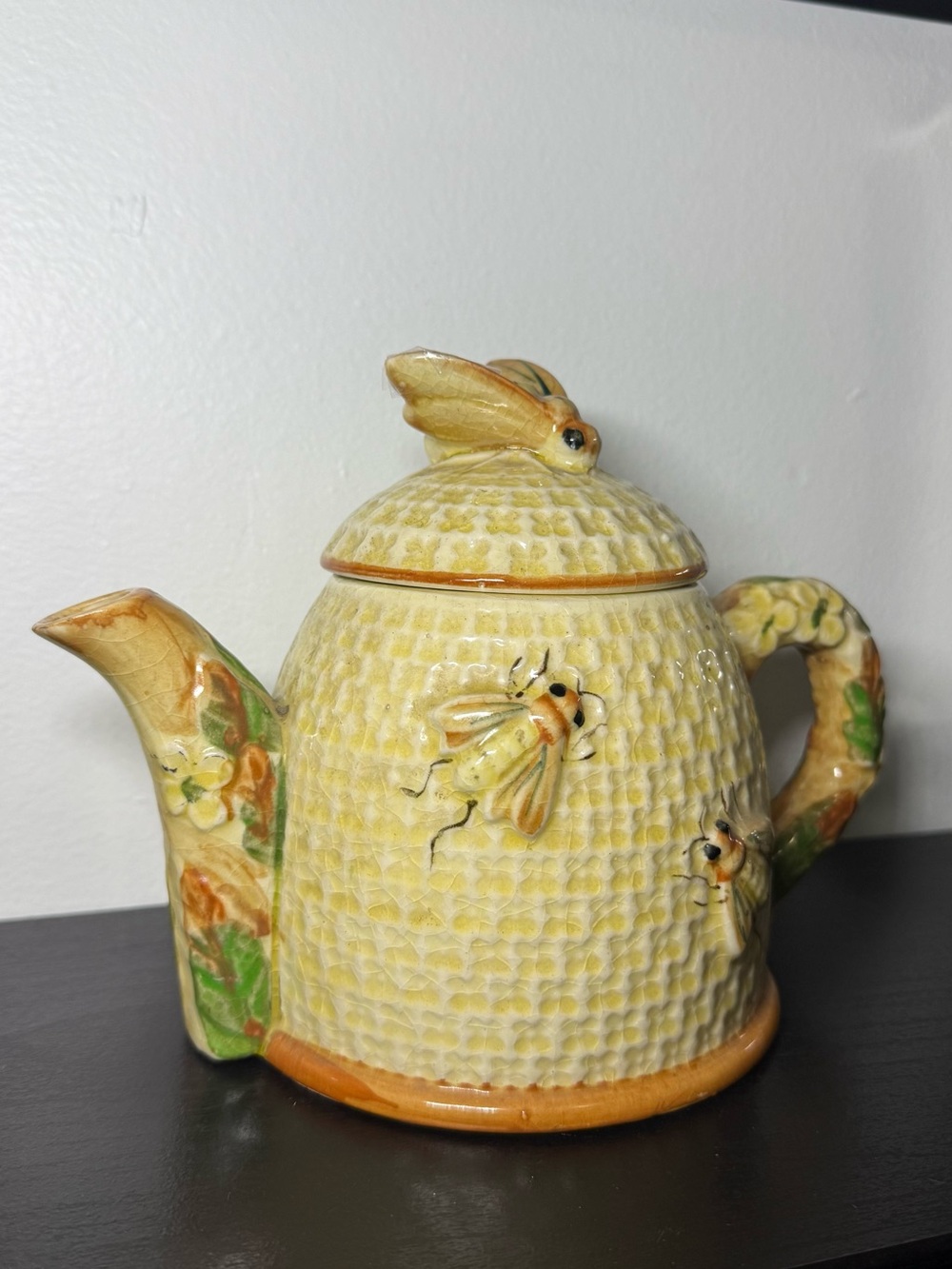 New Vintage 1990s Ceramic Teapot With Bees & Flowers All Over - Picture 2 of 8